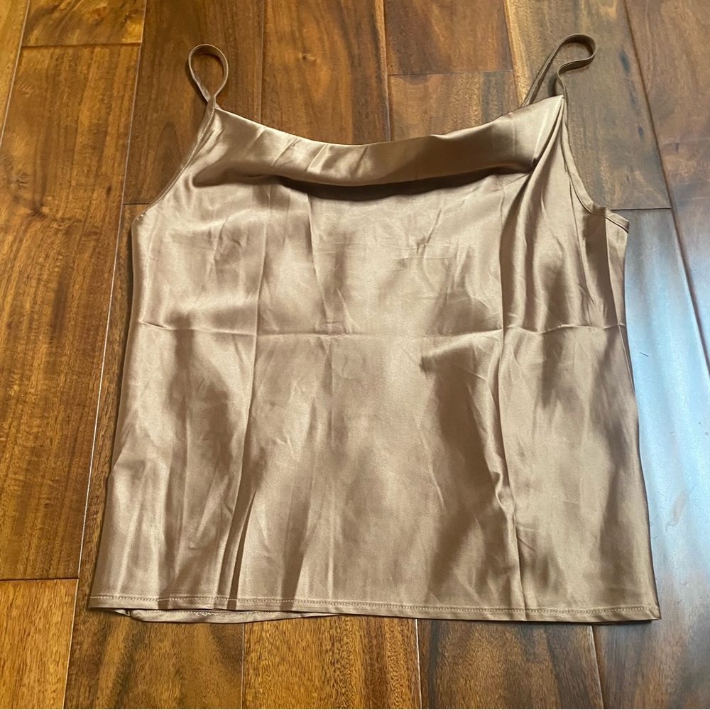 Simplee Women's Silk-Like Light Brown Camisole Tank Top Size Small NEW